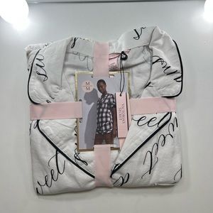 VS pajama set